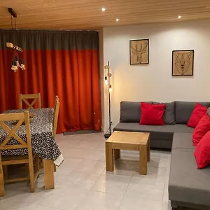 https://great-8-pax-ski-in-ski-out-apartment-in-tignes-val-claret.hotels-rhonealpes.com