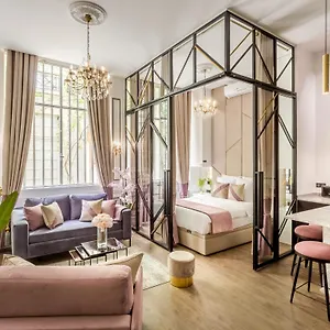 https://exceptional-3-bedroom-loft-in-heritage-building.fr-paris.fr