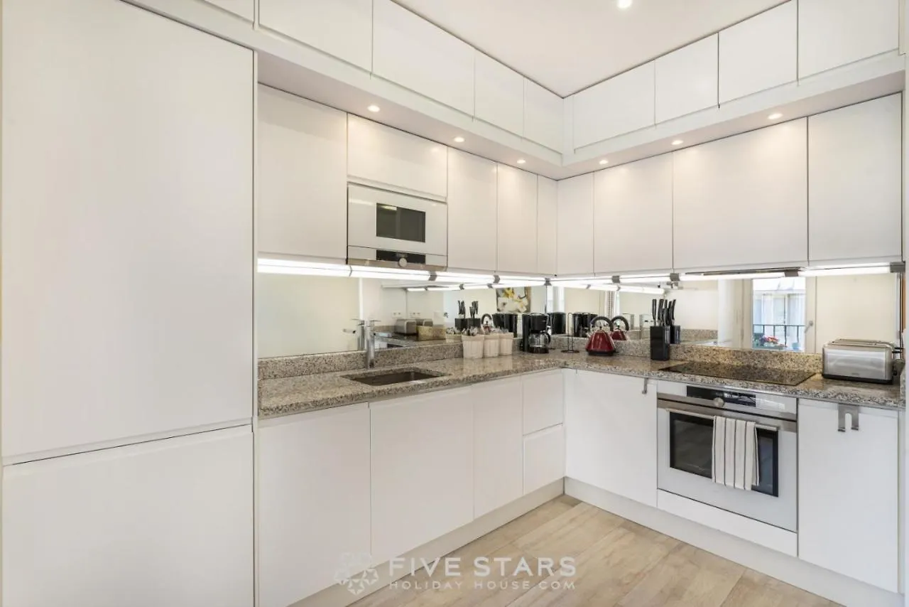 公寓 Suite Versailles Five Stars Holiday House 尼斯